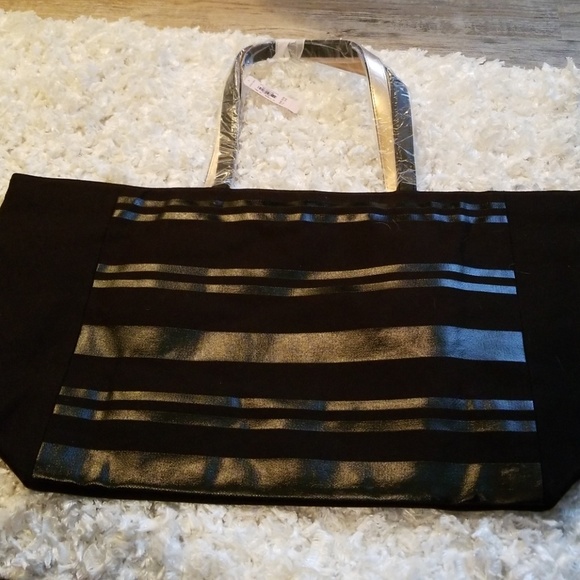 Tote - Picture 1 of 1